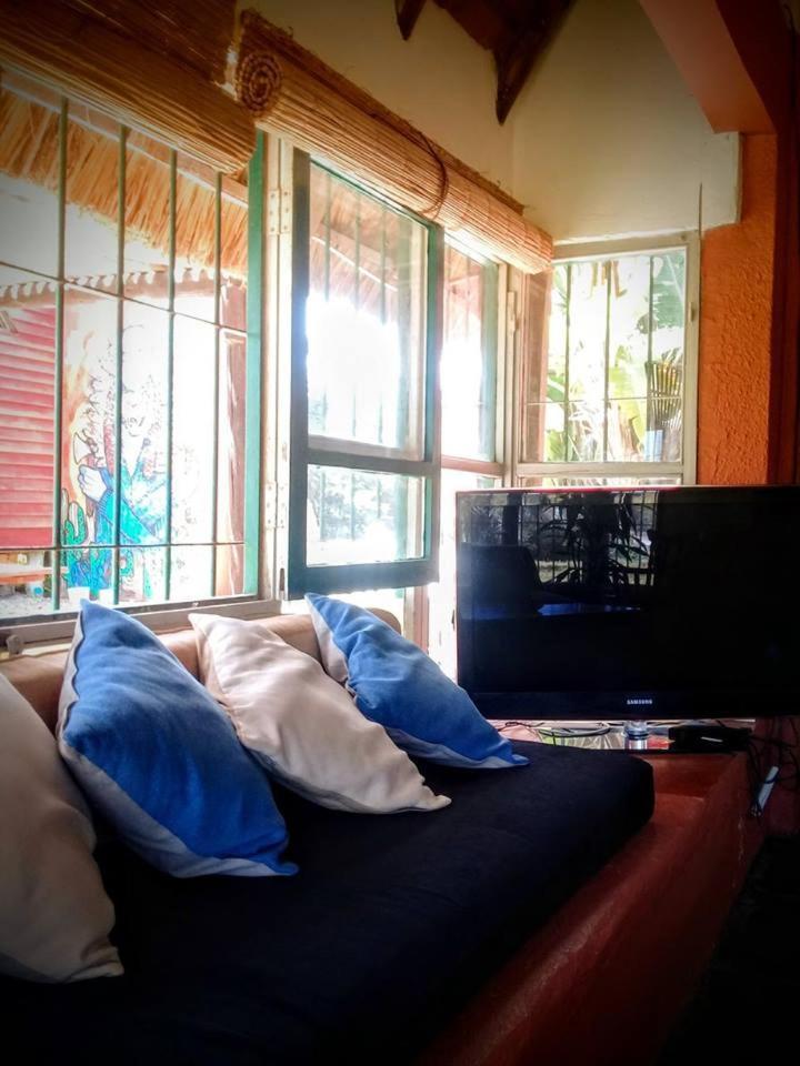 Hostel El Nagual Punta Del Diablo Exterior photo